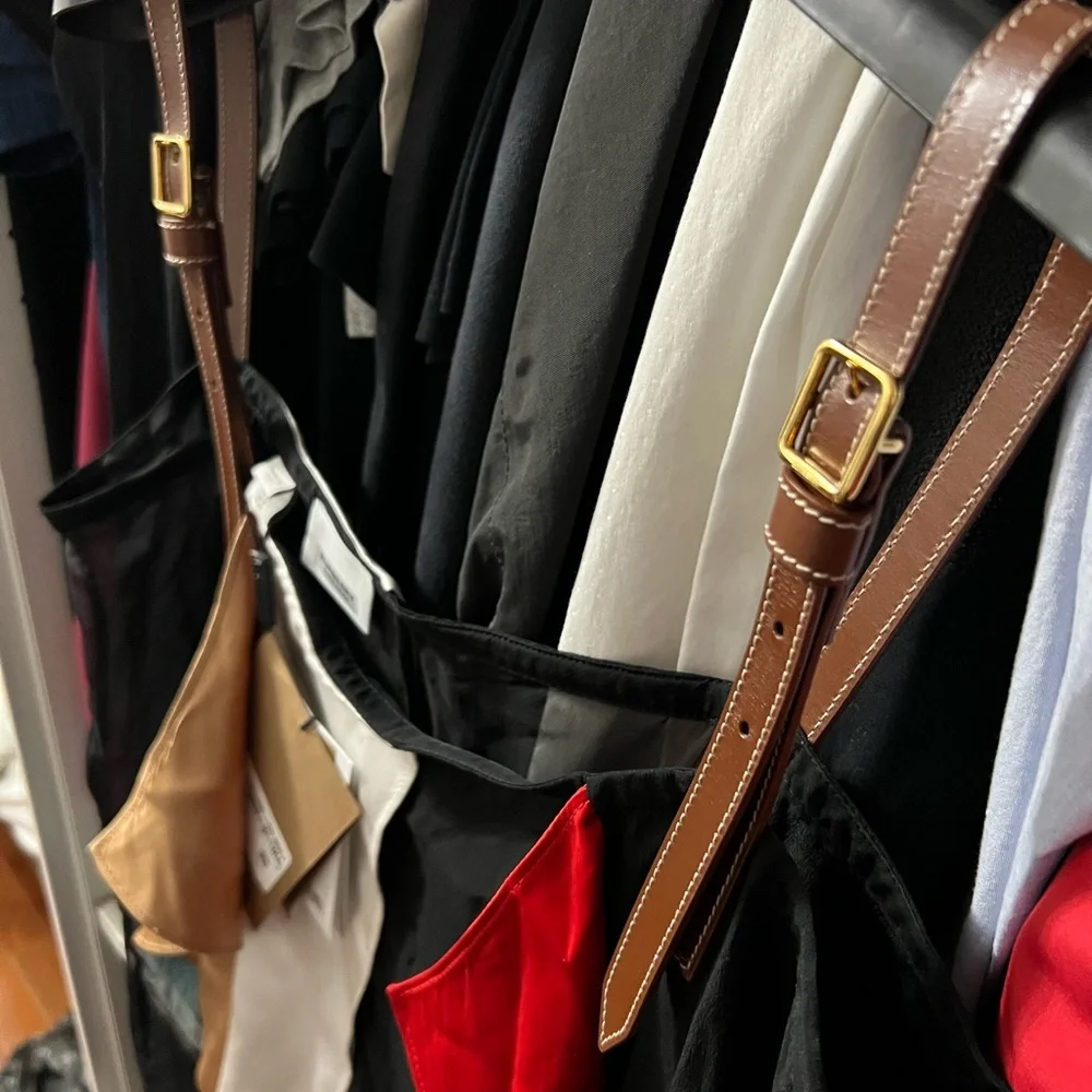 BURBERRY SILK TOP - Picture 6 of 14